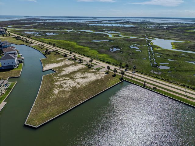 47 Shell Key, Hitchcock, TX 77563