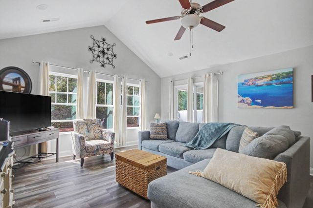 1014 Belsole Pl., Conway, SC 29526