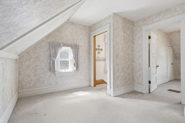 827 7th Avenue SW, Faribault, MN 55021