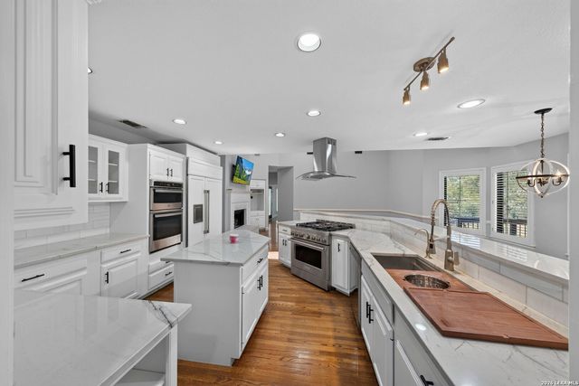 29440 RED BUD HL, Fair Oaks Ranch, TX 78015