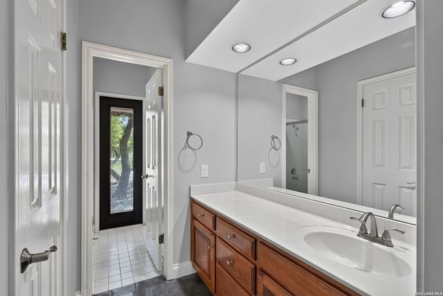 29440 RED BUD HL, Fair Oaks Ranch, TX 78015
