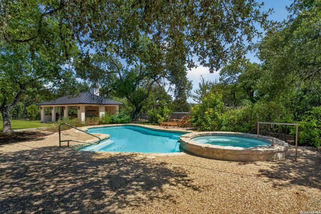 29440 RED BUD HL, Fair Oaks Ranch, TX 78015