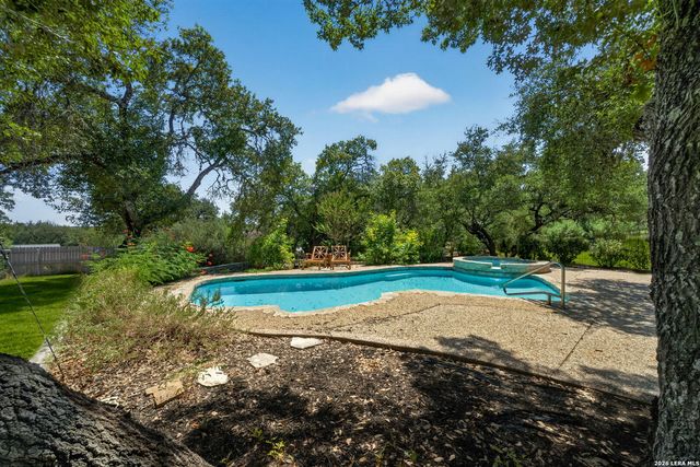 29440 RED BUD HL, Fair Oaks Ranch, TX 78015