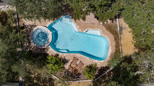 29440 RED BUD HL, Fair Oaks Ranch, TX 78015