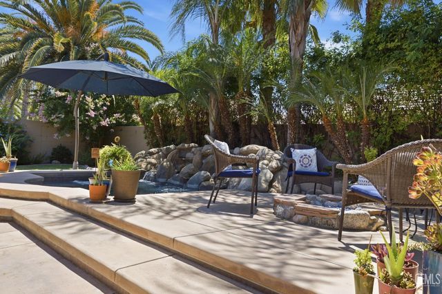 403 Stone Cross Drive, Bakersfield, CA 93312