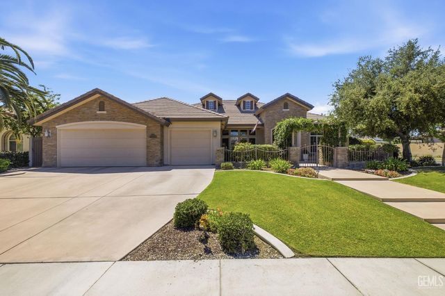 403 Stone Cross Drive, Bakersfield, CA 93312