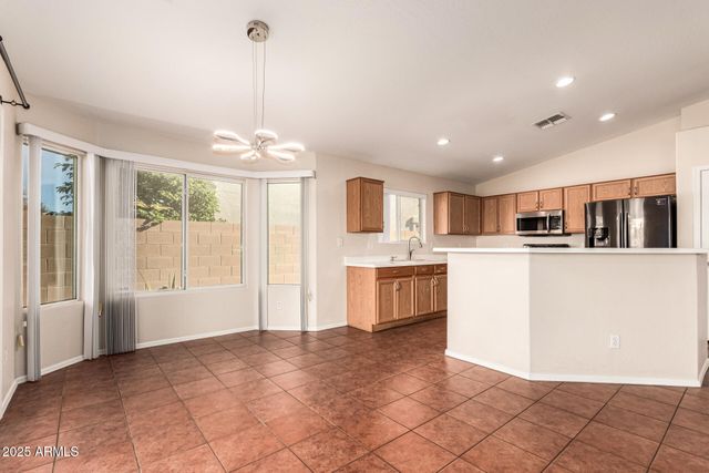 17462 W Acapulco Lane, Surprise, AZ 85388