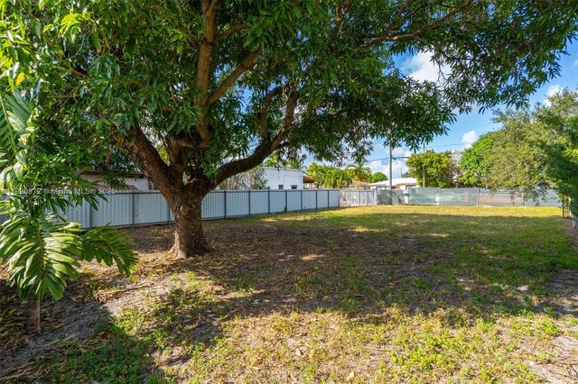 4768 SW 2nd Ter, Miami, FL 33134