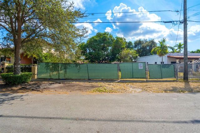 4768 SW 2nd Ter, Miami, FL 33134