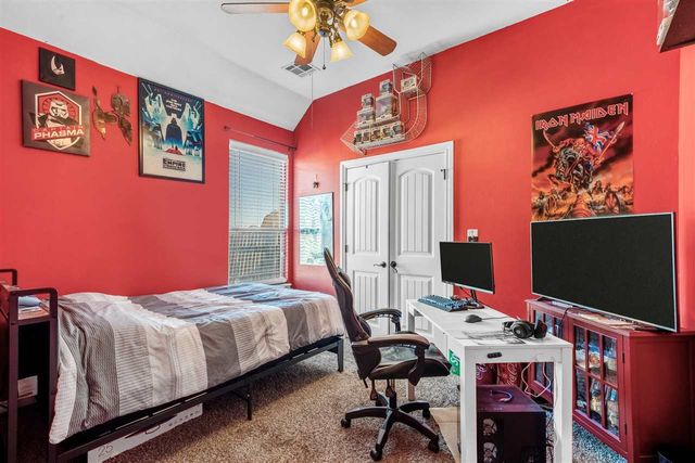 505 Lantana Pl, Elgin, OK 73538