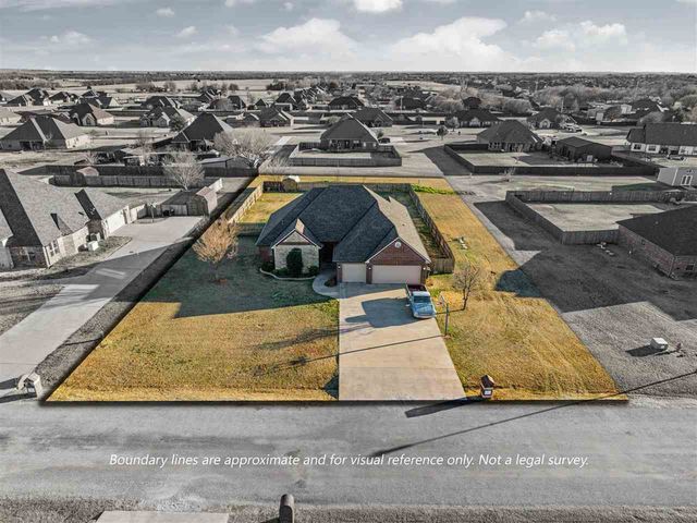 505 Lantana Pl, Elgin, OK 73538