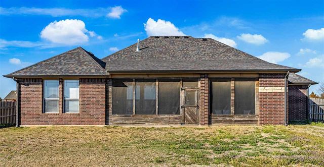 505 Lantana Pl, Elgin, OK 73538