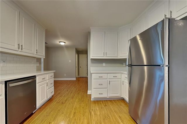 3205 Wellbrook Drive, Loganville, GA 30052