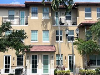954 SW 147th Ave 2610, Pembroke Pines, FL 33027
