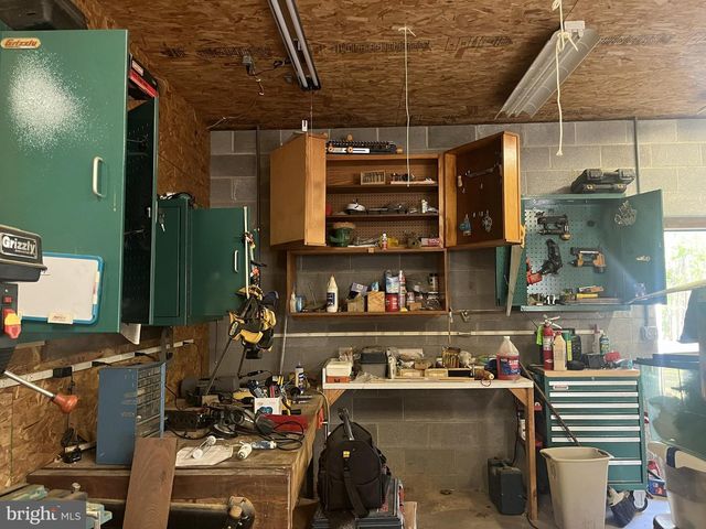 620 STONEBRIDGE DR, Selinsgrove, PA 17870
