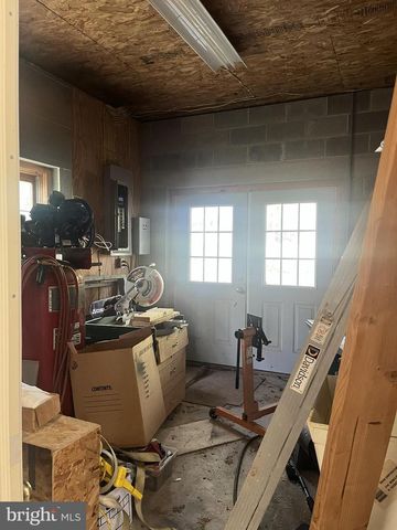 620 STONEBRIDGE DR, Selinsgrove, PA 17870