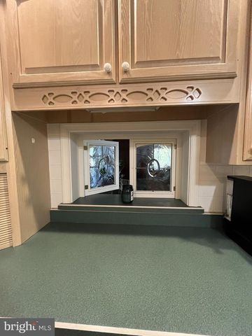 620 STONEBRIDGE DR, Selinsgrove, PA 17870