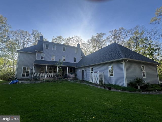 620 STONEBRIDGE DR, Selinsgrove, PA 17870