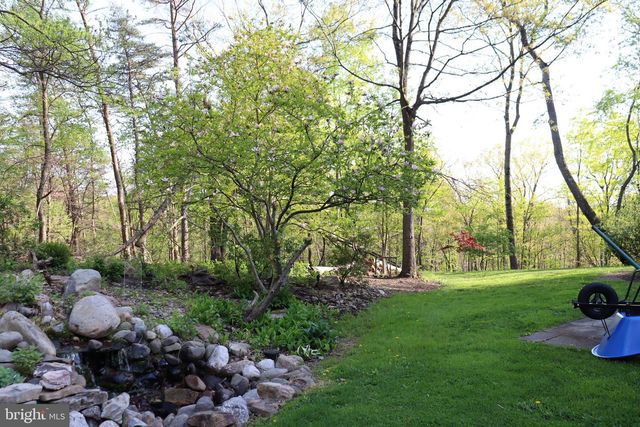 620 STONEBRIDGE DR, Selinsgrove, PA 17870