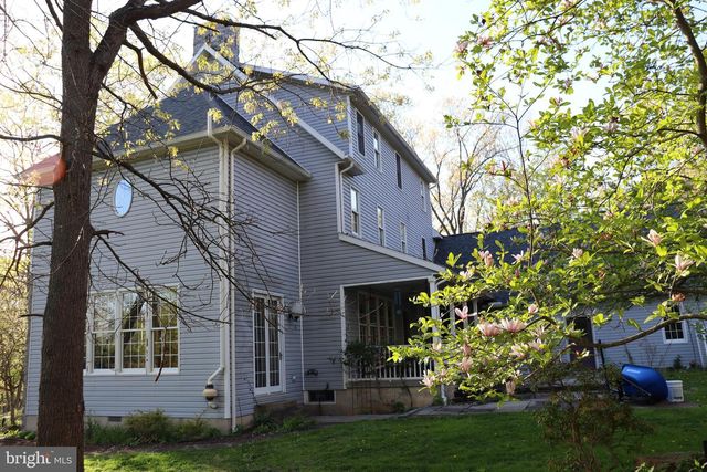 620 STONEBRIDGE DR, Selinsgrove, PA 17870