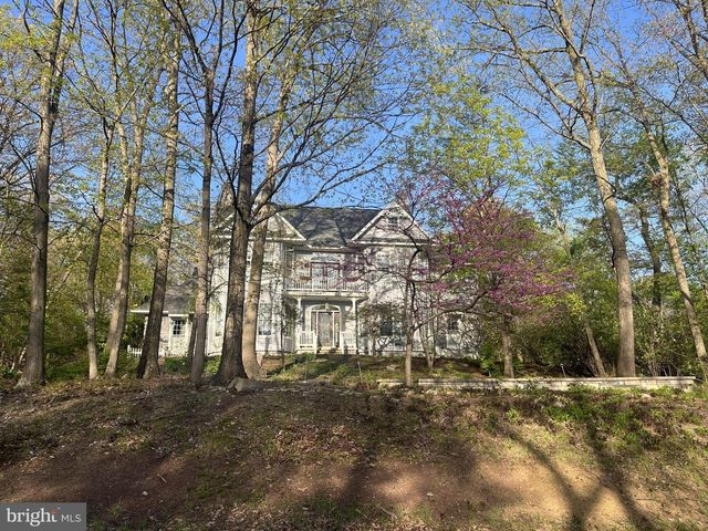 620 STONEBRIDGE DR, Selinsgrove, PA 17870