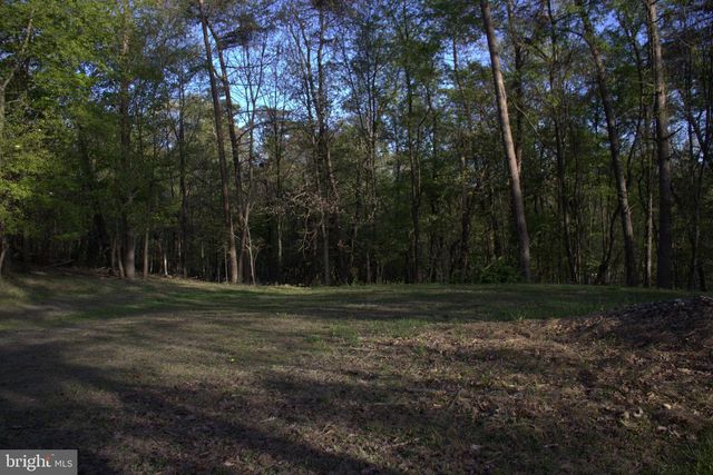 620 STONEBRIDGE DR, Selinsgrove, PA 17870