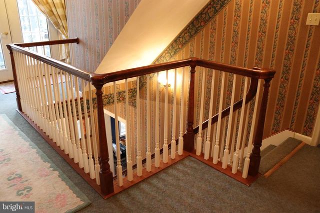 620 STONEBRIDGE DR, Selinsgrove, PA 17870