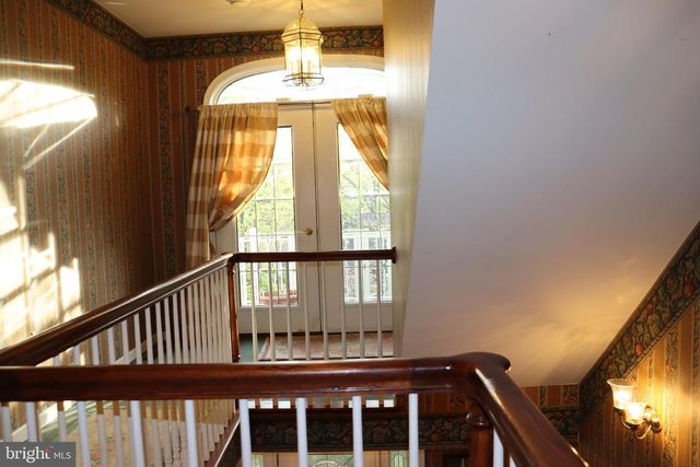 620 STONEBRIDGE DR, Selinsgrove, PA 17870