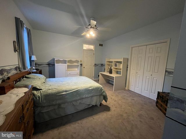 620 STONEBRIDGE DR, Selinsgrove, PA 17870