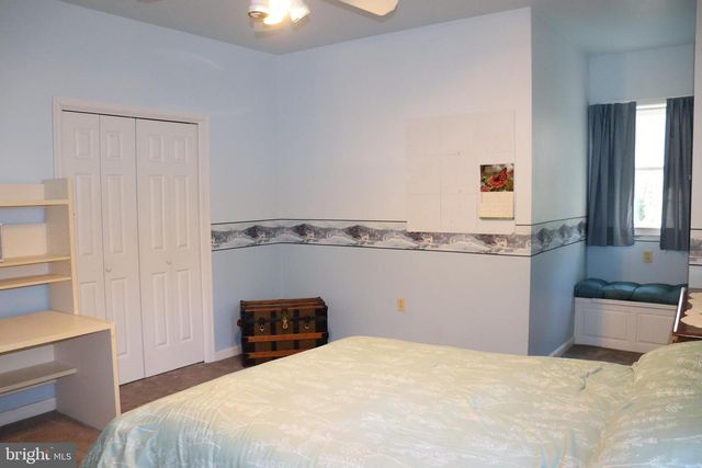 620 STONEBRIDGE DR, Selinsgrove, PA 17870