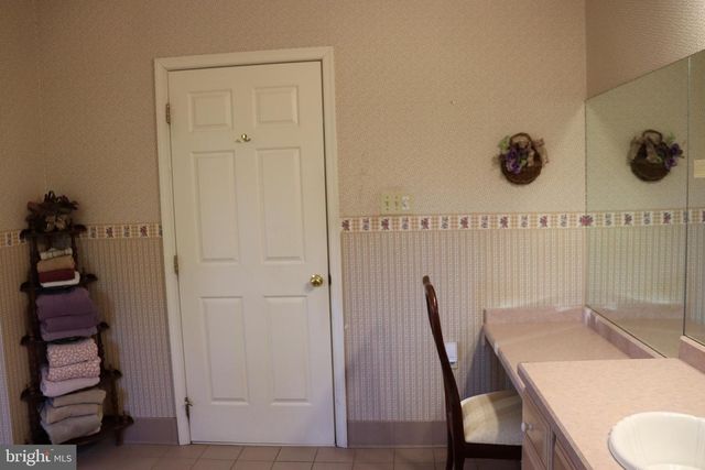 620 STONEBRIDGE DR, Selinsgrove, PA 17870