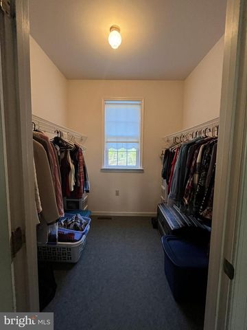 620 STONEBRIDGE DR, Selinsgrove, PA 17870