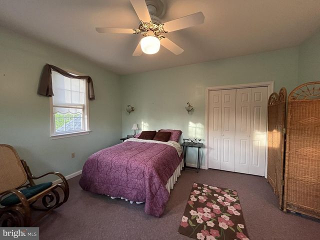 620 STONEBRIDGE DR, Selinsgrove, PA 17870