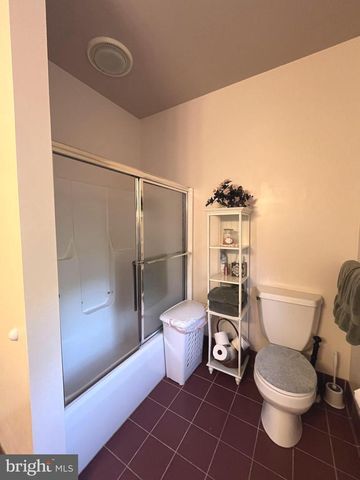 620 STONEBRIDGE DR, Selinsgrove, PA 17870