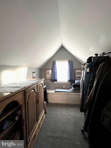 620 STONEBRIDGE DR, Selinsgrove, PA 17870