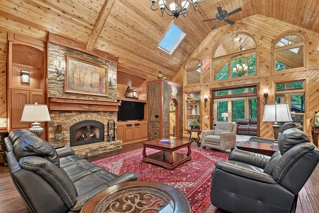 112 Wilscot Valley Drive, Morganton, GA 30560