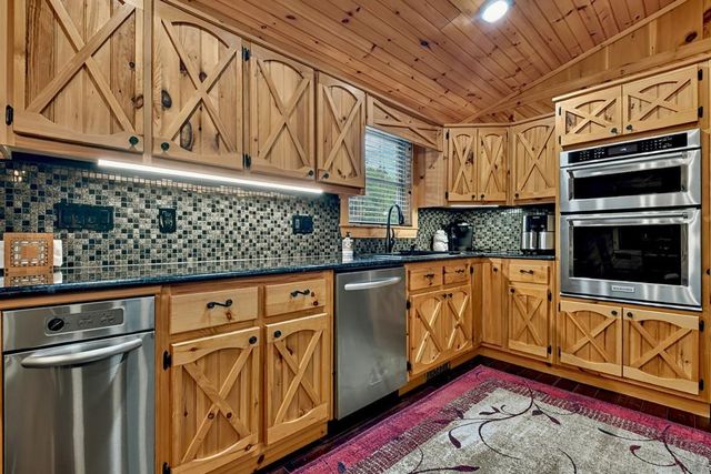 112 Wilscot Valley Drive, Morganton, GA 30560