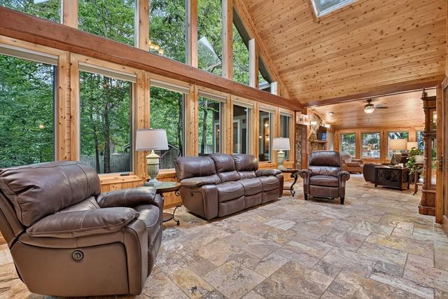 112 Wilscot Valley Drive, Morganton, GA 30560