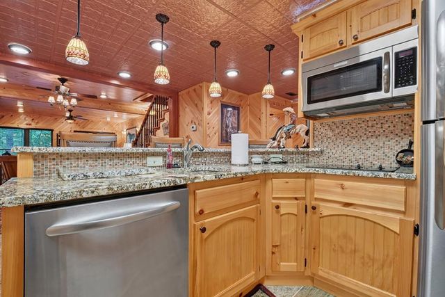 112 Wilscot Valley Drive, Morganton, GA 30560