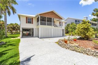 7692 Myrsine CIR, Bokeelia, FL 33922
