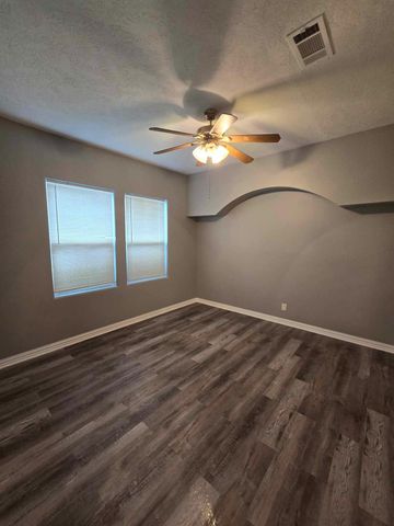 3125 Illinois Street, Baytown, TX 77520