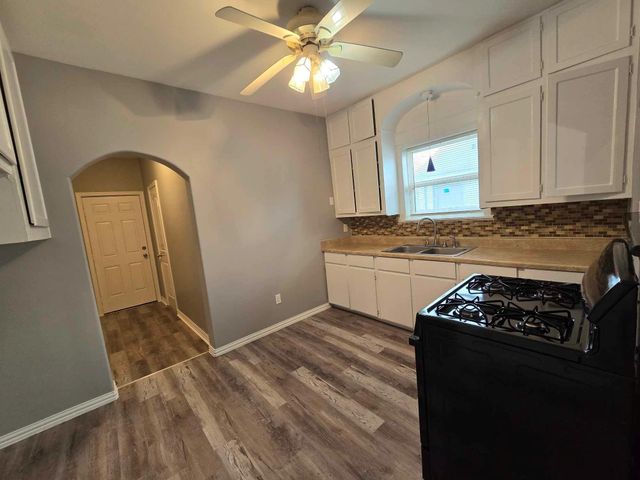3125 Illinois Street, Baytown, TX 77520