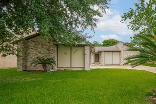 13126 Kingsmill Drive, Sugar Land, TX 77478