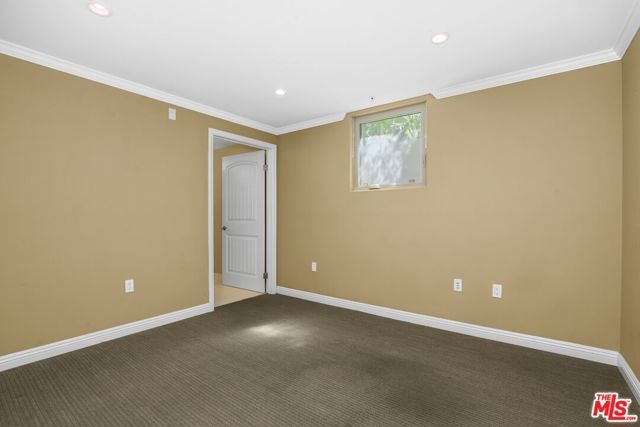 7348 De Soto Avenue 108, Canoga Park (los Angeles), CA 91303