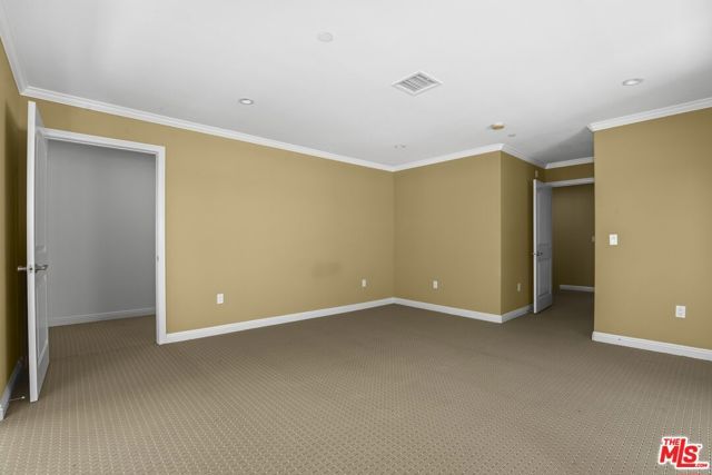 7348 De Soto Avenue 108, Canoga Park (los Angeles), CA 91303