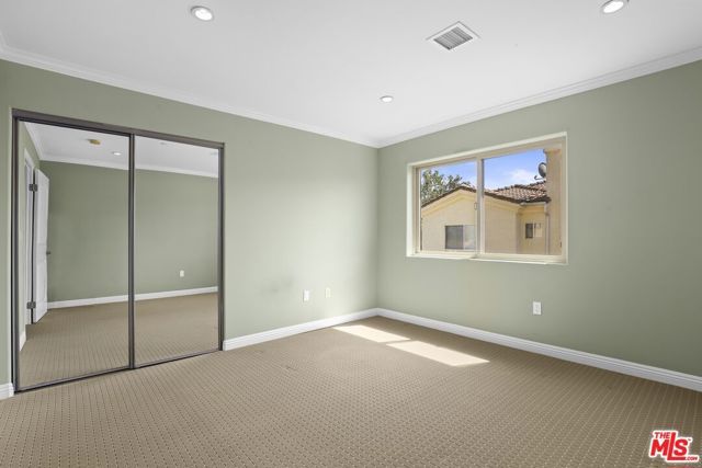 7348 De Soto Avenue 108, Canoga Park (los Angeles), CA 91303