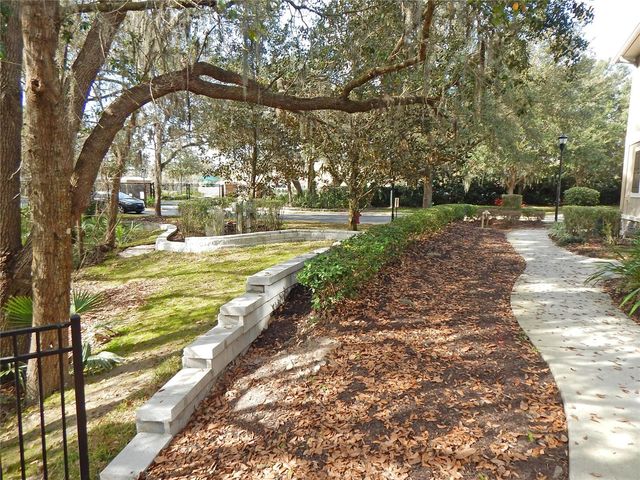16411 KINGLETRIDGE AVENUE, Lithia, FL 33547