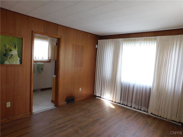 205 SHOTWELL PARK Park 100, Syracuse, NY 13206