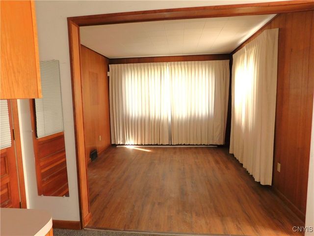 205 SHOTWELL PARK Park 100, Syracuse, NY 13206