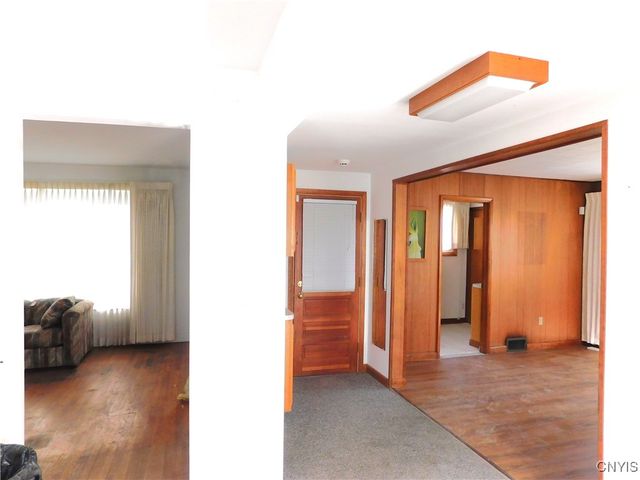 205 SHOTWELL PARK Park 100, Syracuse, NY 13206